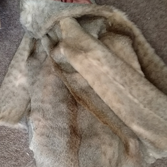 Jackets & Blazers - SOLD! 🦁Vintage Exotic Large Cat Coat